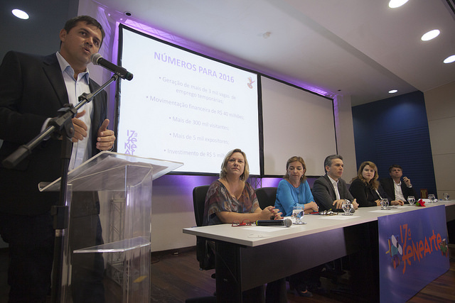 27386296994_a18f5e5fa0_z