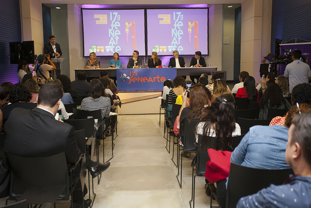 27921826271_e0584b3db7_z