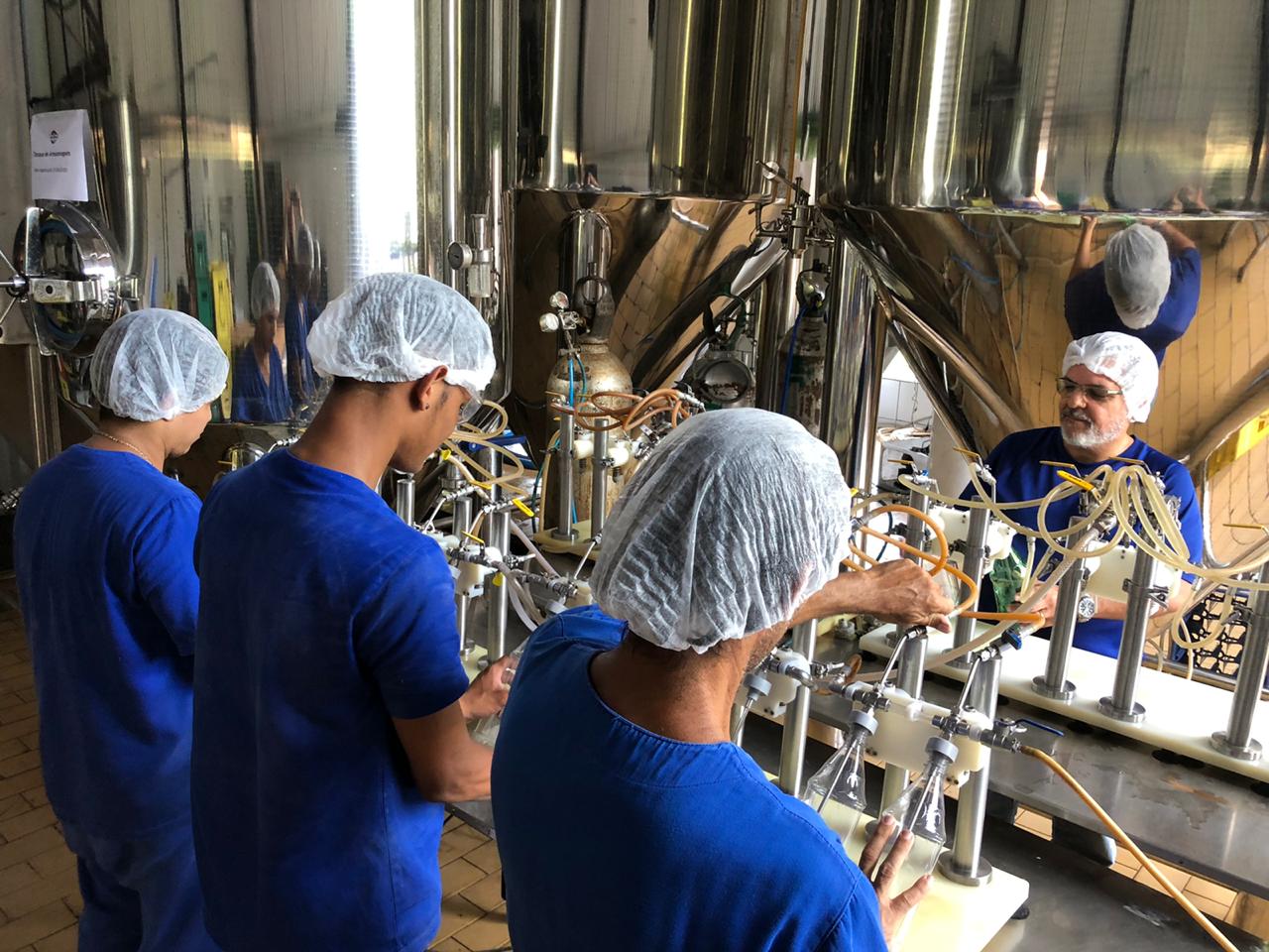 Imagem de “Cervejarias artesanais de Pernambuco poderão produzir álcool 70% para atender setor hospitalar e consumidores”