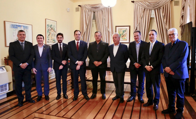 Governo de PE e Masterboi selam protocolo de intenções para investimento que vai gerar 770 empregos no Agreste