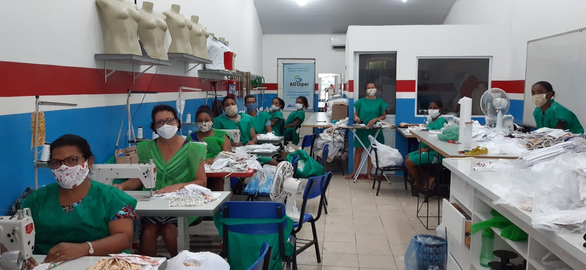 Imagem de “Cooperativa de costureiras apoiada pela AD Diper fabrica máscaras para combate à Covid-19 em Paudalho”