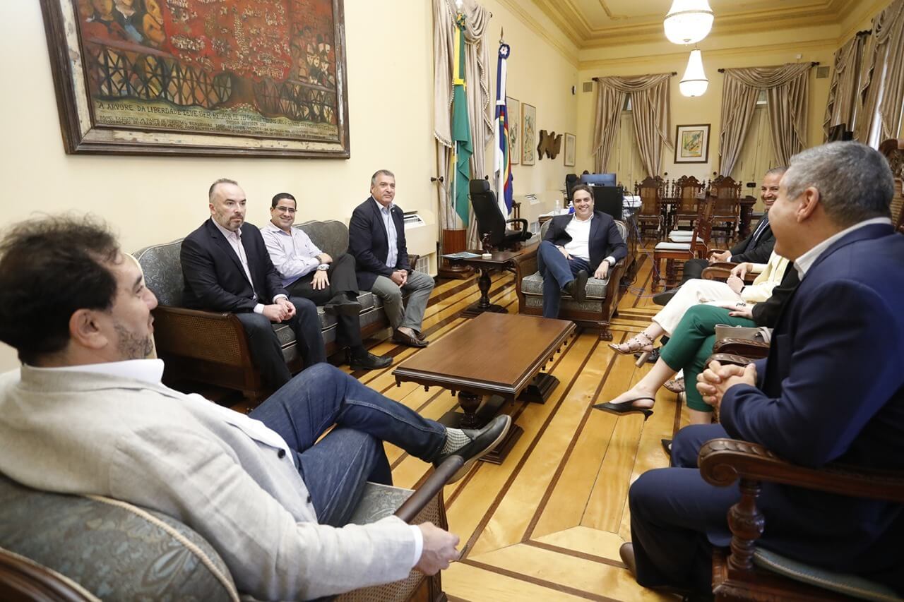 Imagem de  “SUAPE // Governo de Pernambuco recebem formalização de interesse da empresa Levu Transporte Aéreo e Logística de Cargas”