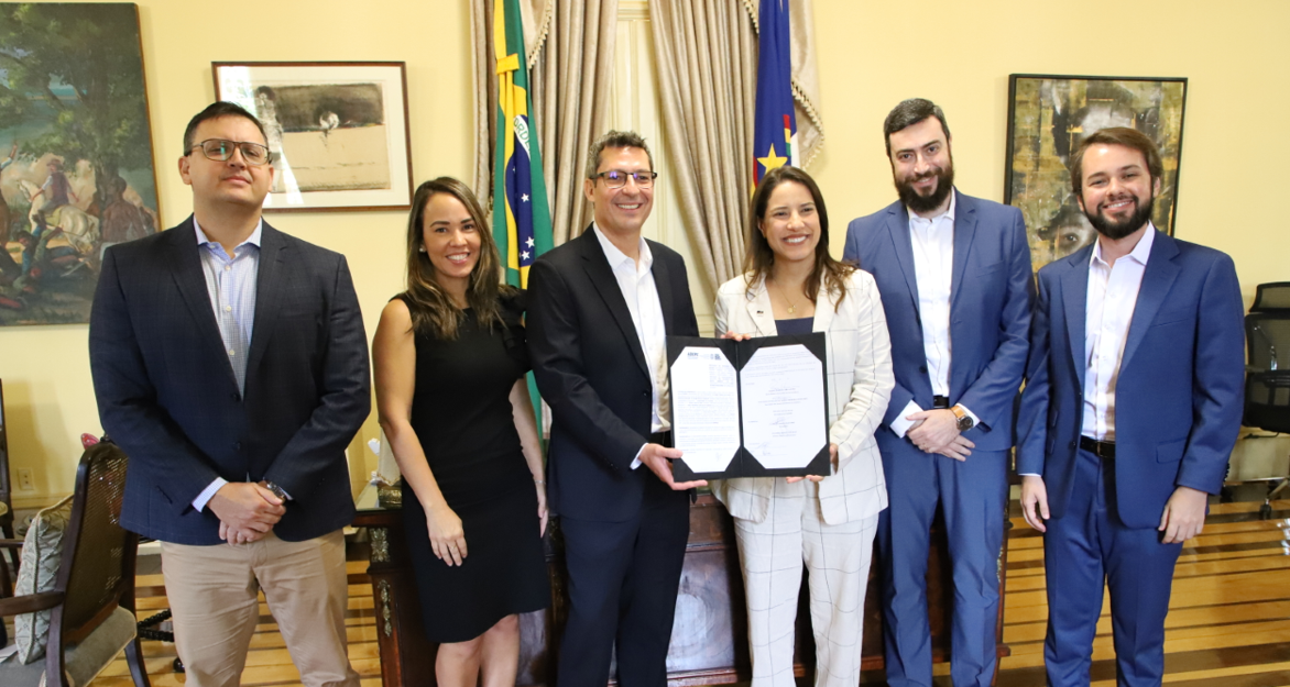 Imagem de  “Ball, maior fabricante de latas de alumínio do país, anuncia investimento de R$ 100 milhões em PE”