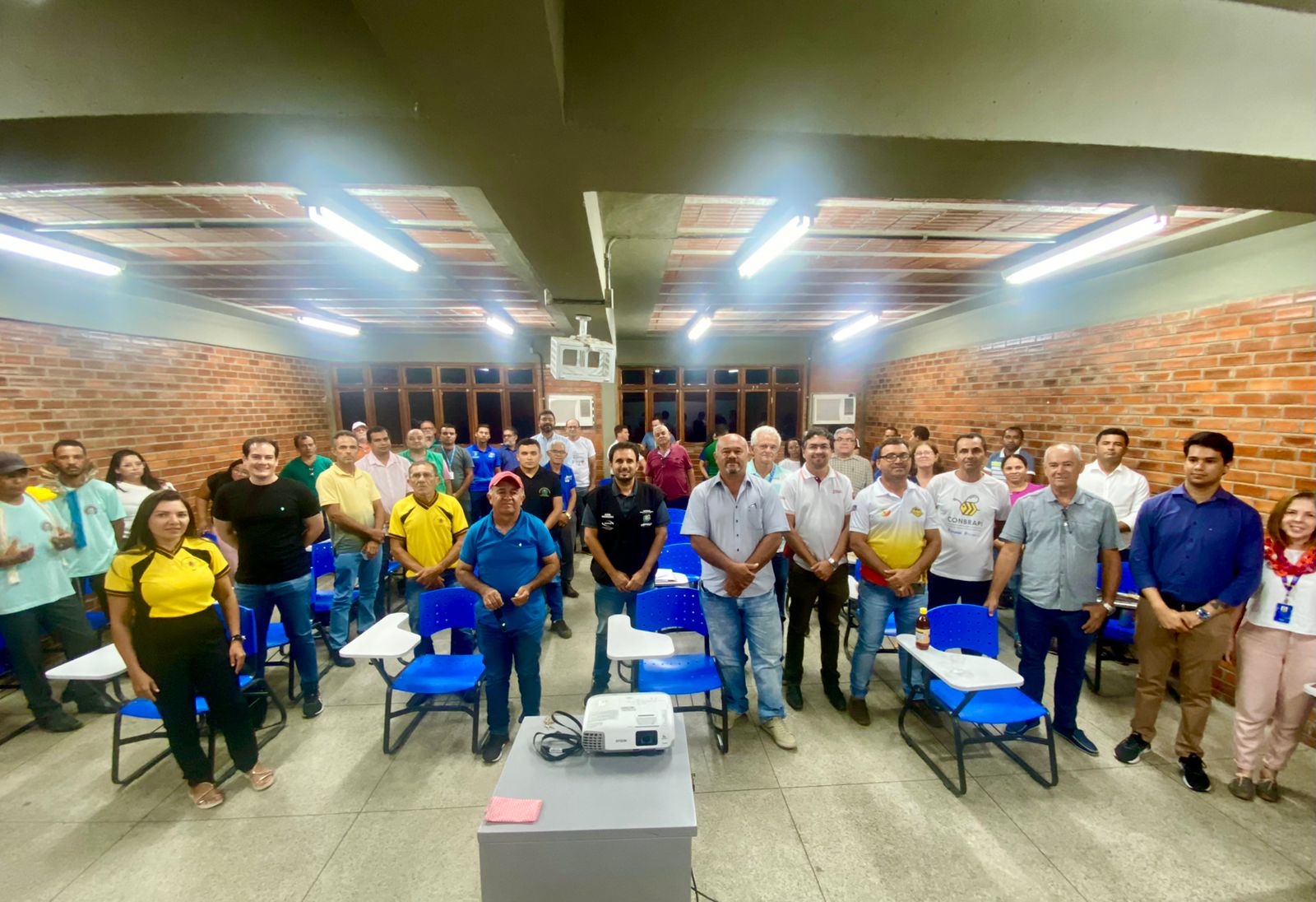 Imagem de  “Em Serra Talhada, Adepe realiza 8ª Reunião da Câmara Setorial de Apicultura”