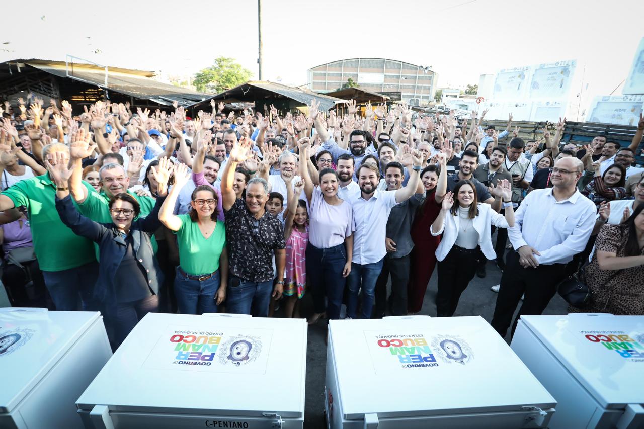 Imagem de  “No Agreste, Governo de Pernambuco, via Adepe, entrega novos freezers ao Mercado Público da Carne de Caruaru”