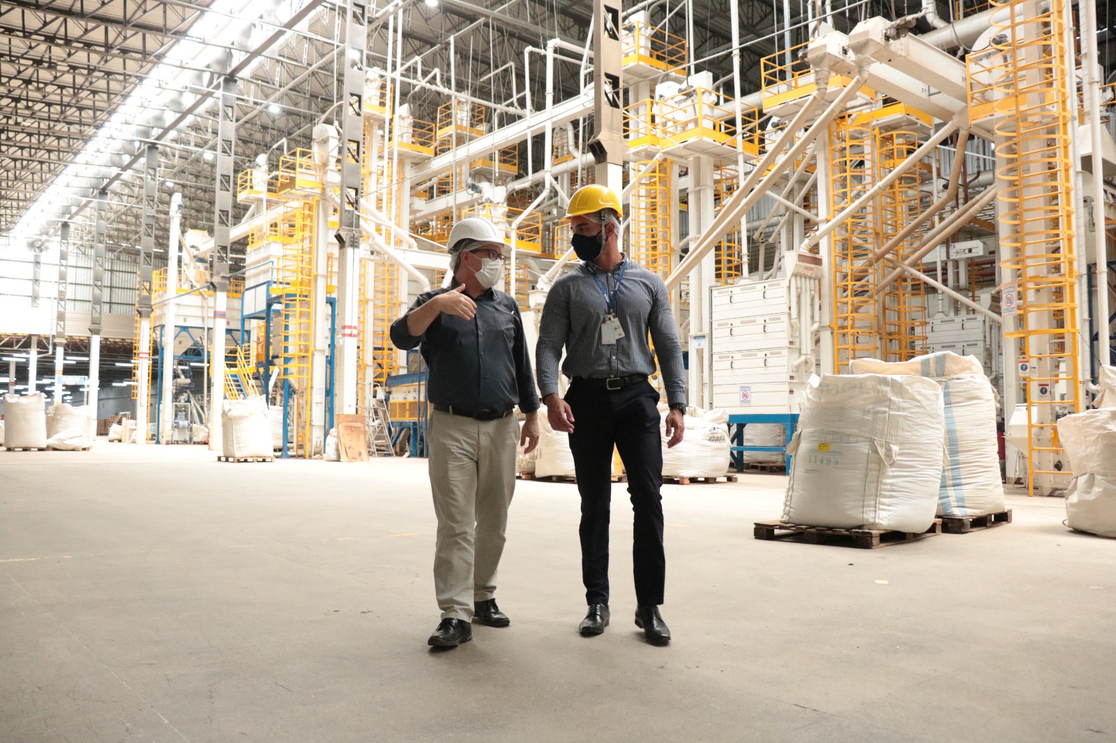 Imagem de  “ATRAÇÃO DE INVESTIMENTOS// PERNAMBUCO PROMOVE WEBINÁRIO PARA ATRAÇÃO DE INVESTIMENTOS”