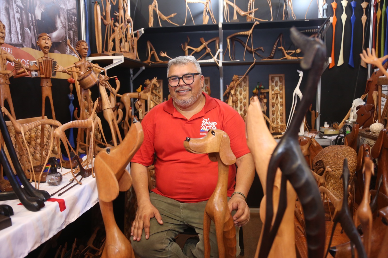 Artesanato de madeira de Sertânia pode ser contemplado com projeto de Indicação Geográfica da Adepe e do Sebrae