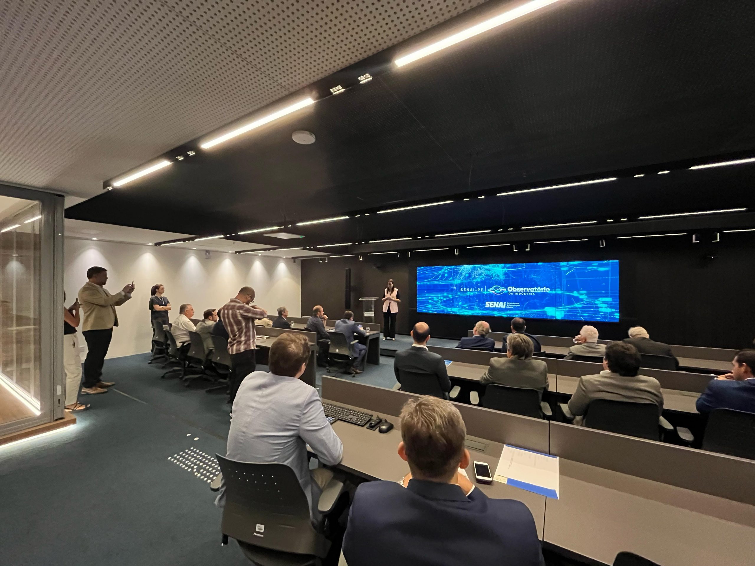 Imagem de “OBSERVÁTORIO DA INDÚSTRIA // Adepe passa a contar com 14 indicadores econômicos junto ao Senai-PE”