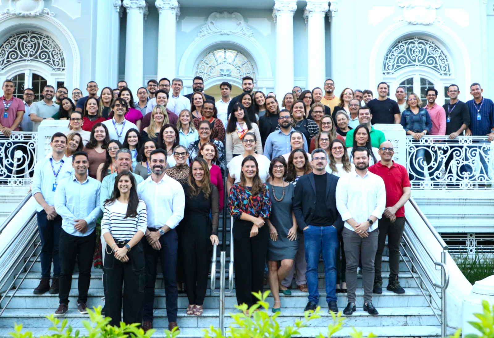 Imagem de  “Ana Luiza Ferreira assume presidência da Adepe e é primeira mulher a presidir a Agência”