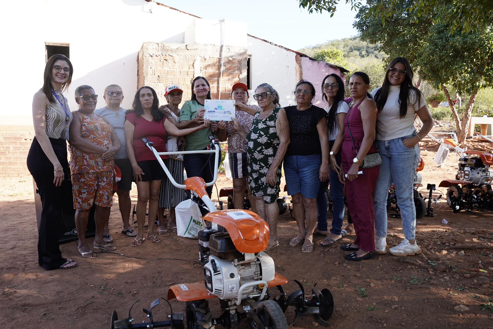 Imagem de  “Governo de Pernambuco, através de programa da Adepe, fortalece agricultura familiar feminina de Serra Talhada”