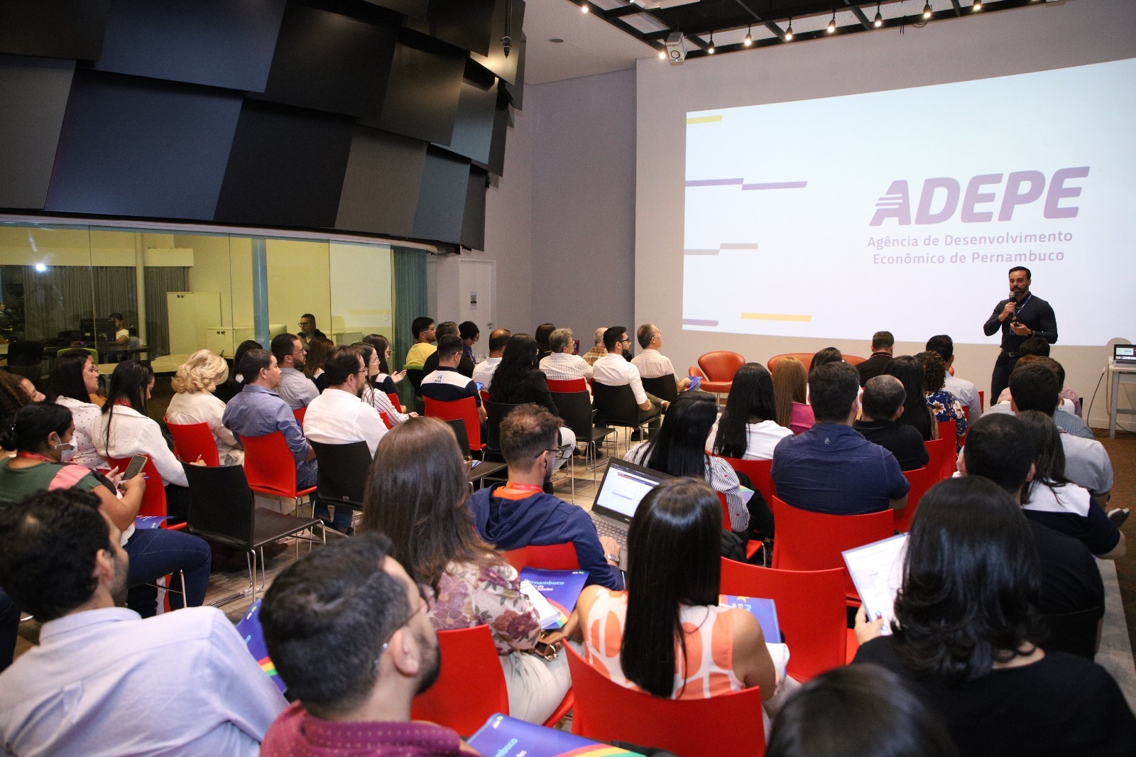 Imagem de  “CONEXÃO ADEPE// Em Palmares, Seminário apresenta serviços da Agência de Desenvolvimento Econômico do Estado”