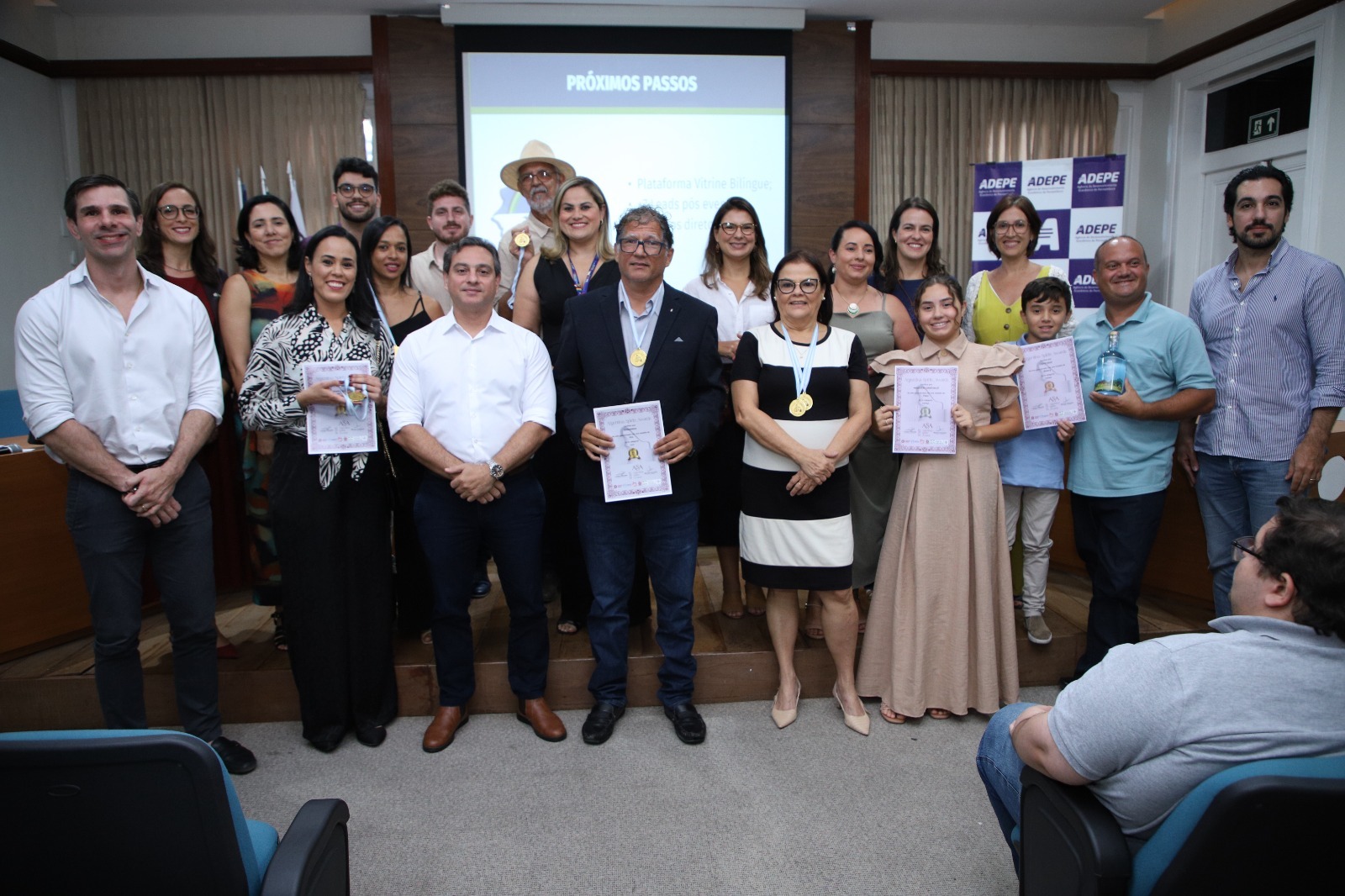 Cerimônia na Adepe homenageia marcas de bebidas pernambucanas premiadas na Argentina Spirits Awards