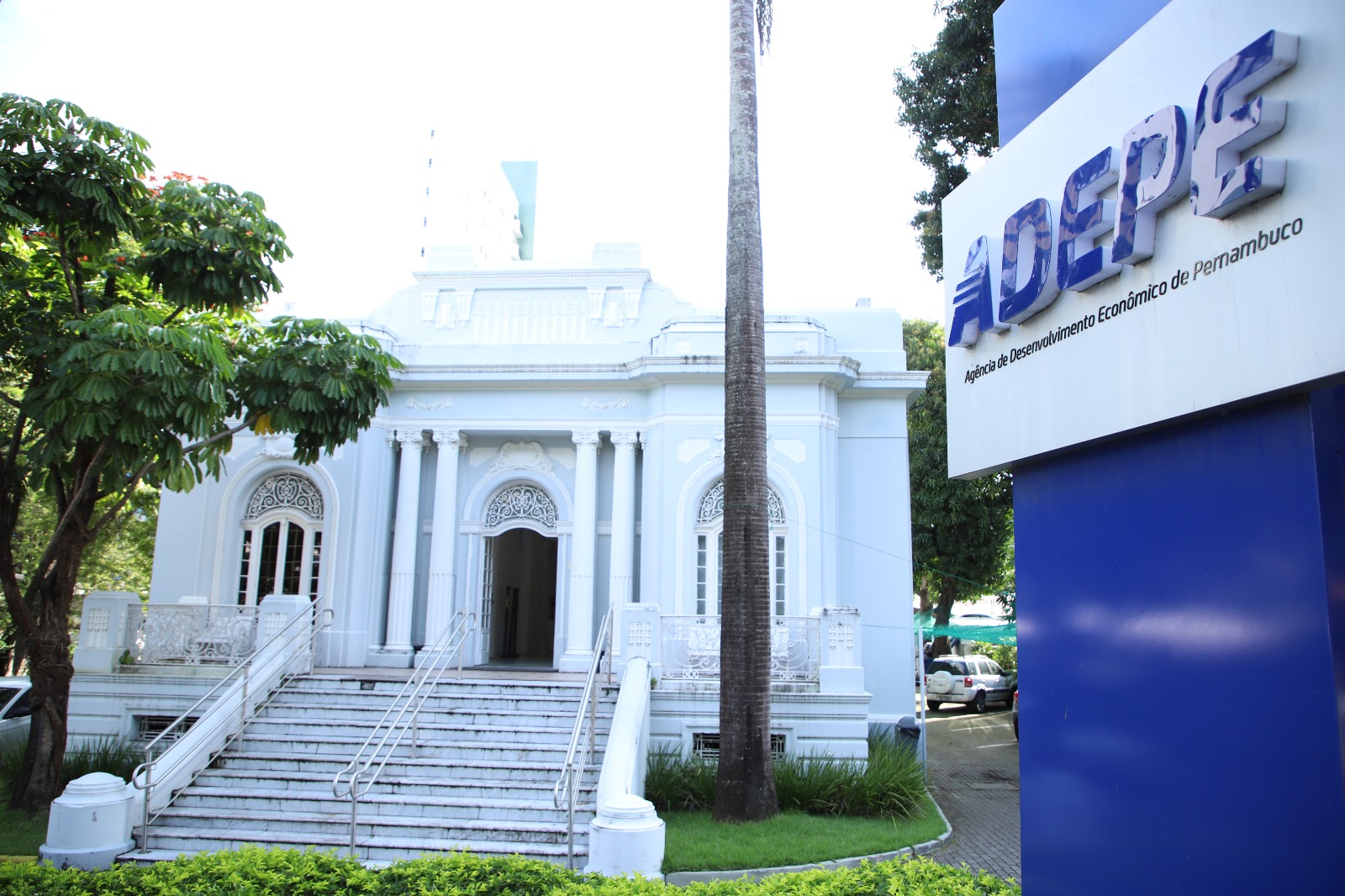 <strong>DESENVOLVIMENTO// Em 2025, Adepe consolida avanços em infraestrutura, incentivos fiscais e atração de investimentos em Pernambuco</strong>